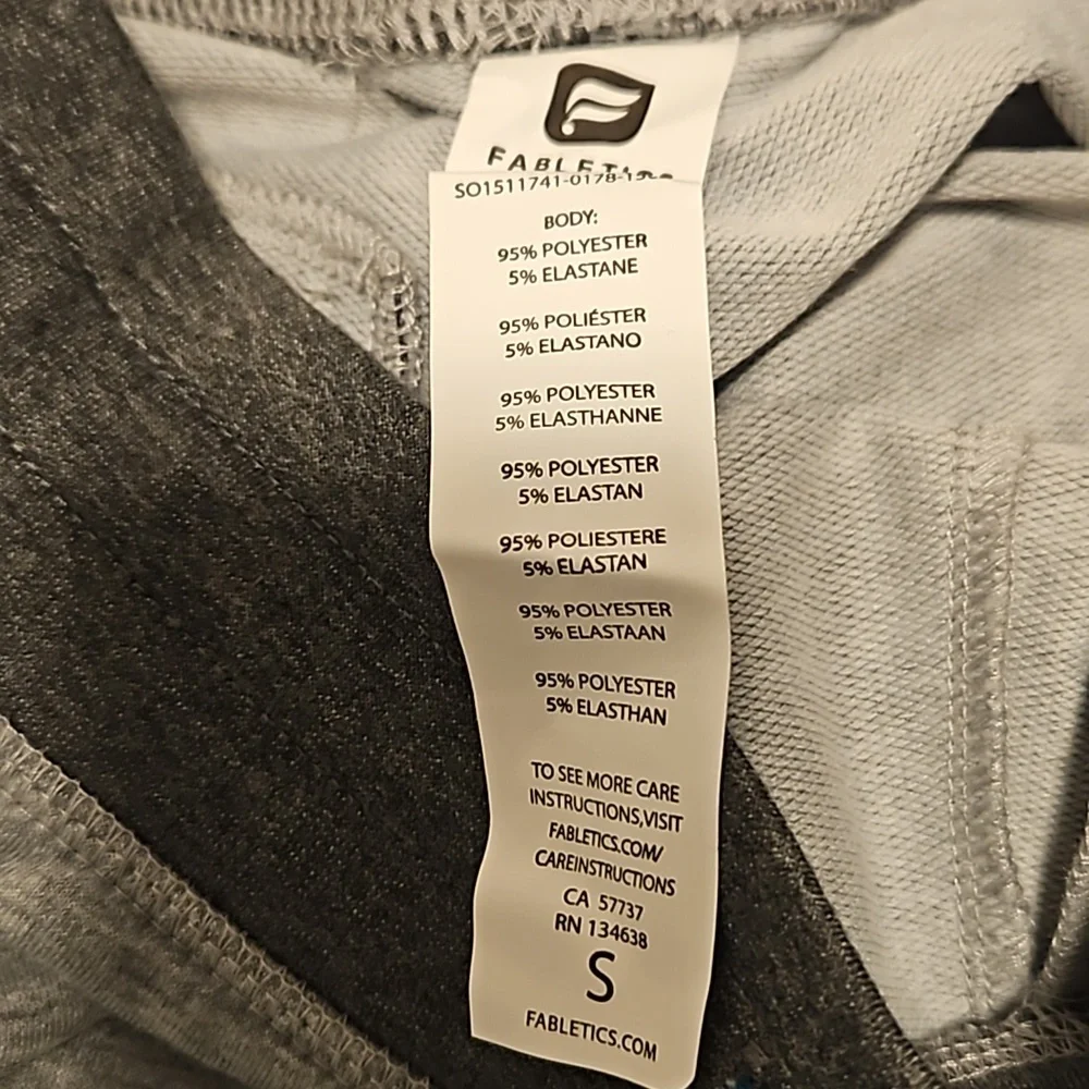 Fabletics shorts - Picture 4 of 4